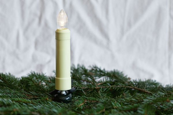 Lichterkette 15-tlg. E10 klar, geriffelt, Überlänge